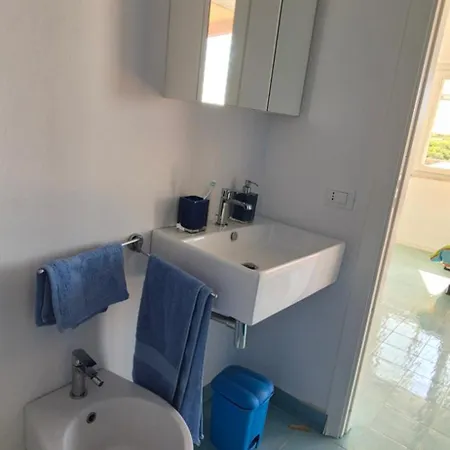 La Casa Sotto Le Stelle - Ustica Apartamento *